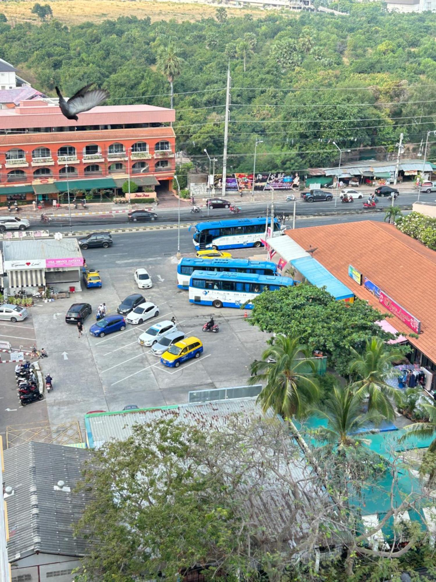 Mina 美景公寓酒店 Pattaya Eksteriør bilde