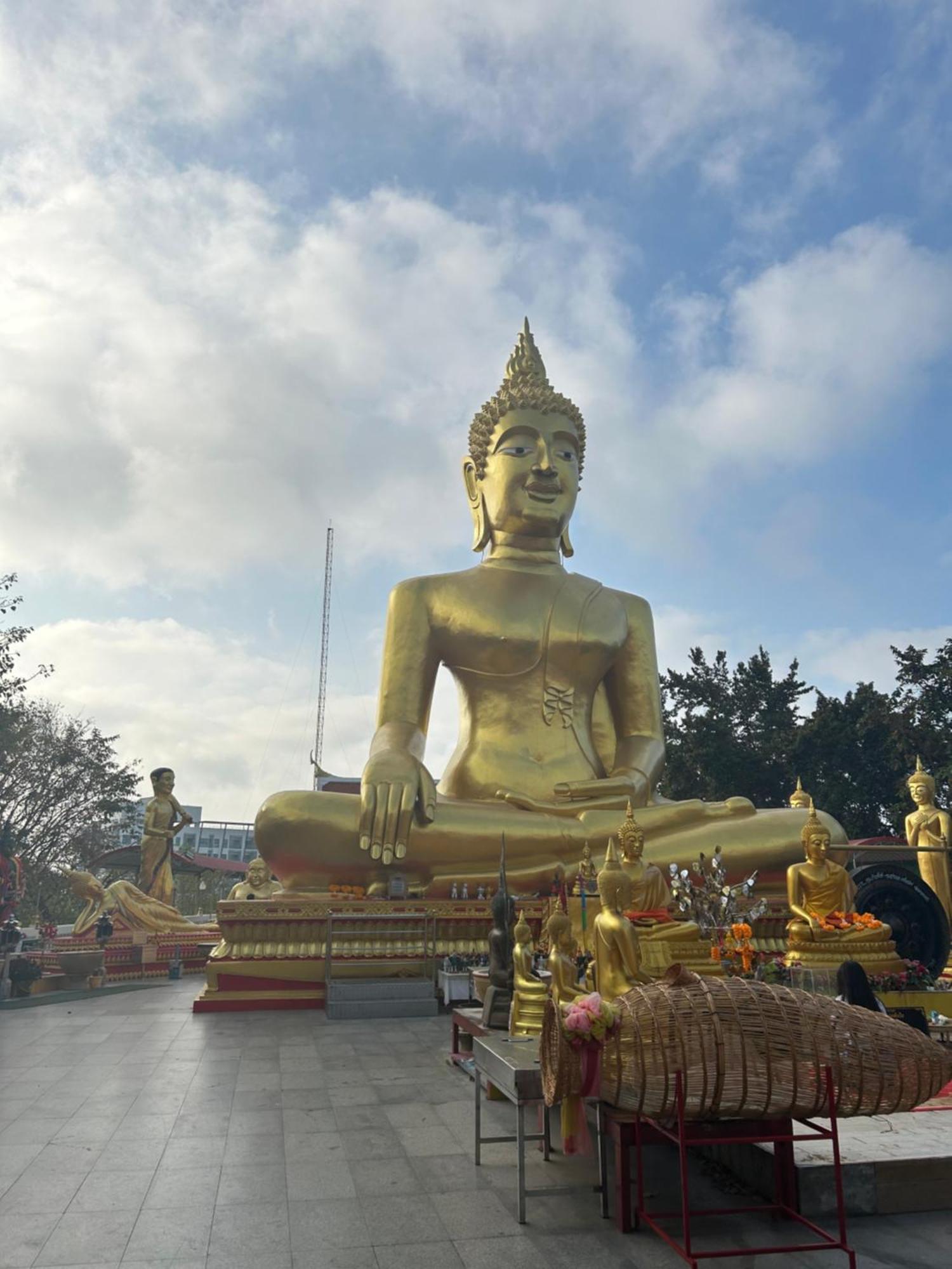 Mina 美景公寓酒店 Pattaya Eksteriør bilde